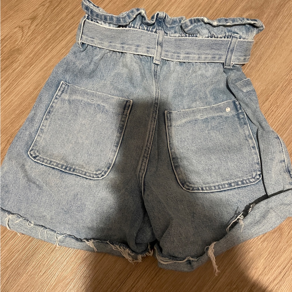 Zara Denim Paperbag Shorts - Picture 6 of 7